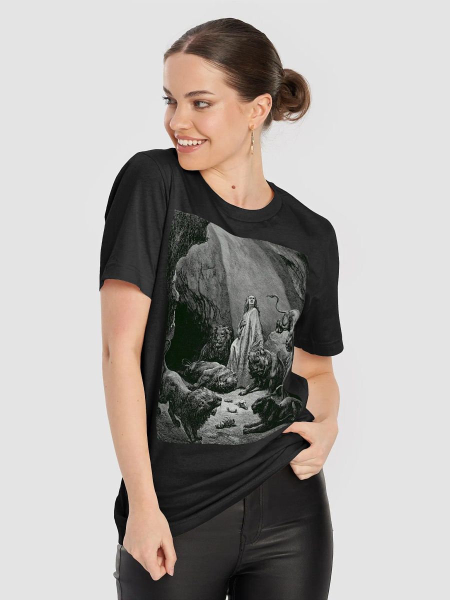 Daniel in the Lion's Den Gustave Dore Bible Illustration Unisex T-Shirt product image (8)