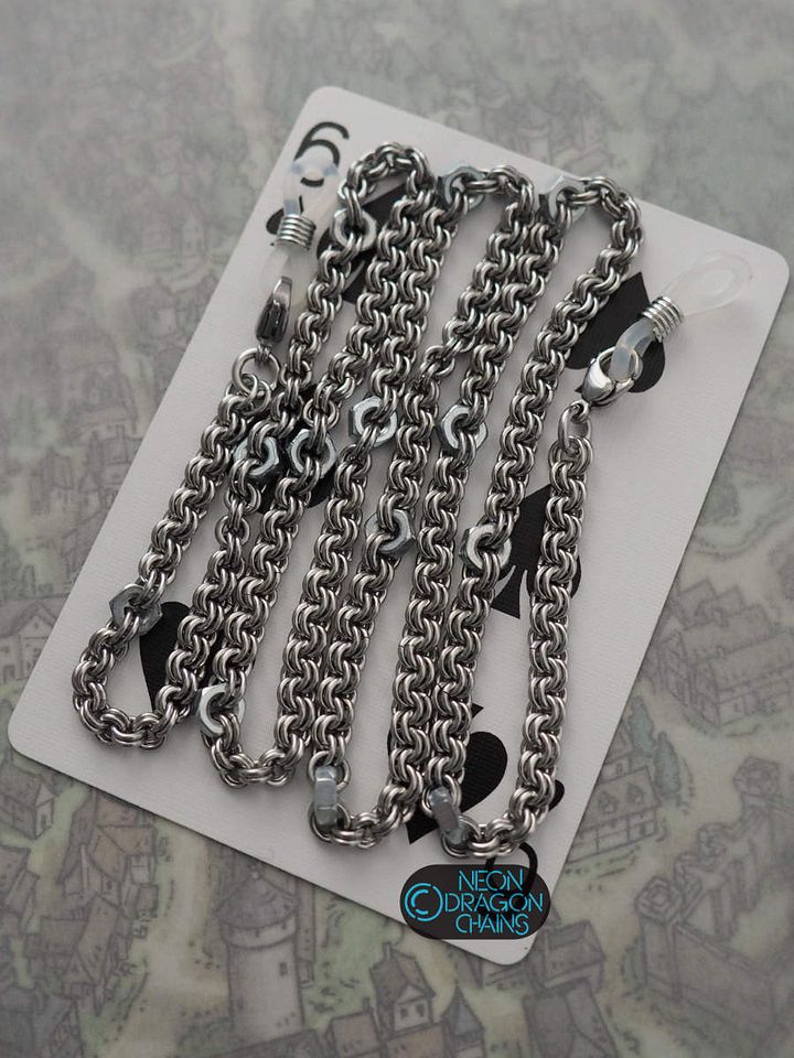 Dark Moon Glasses Chain product image (2)