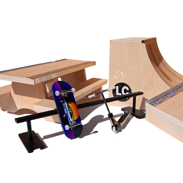 LC BOARDS FINGERBOARD ULTRA PARK BUILDER RAMP LOT product image (2)