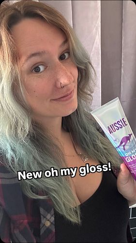‼️Here it is! Discount code: AUSSIE33 at Boots for the leave in serum! 🎀🎀🎀🎀 #ad #Aussiehair #GlossAndGo #AussieOMG #glossyhai...