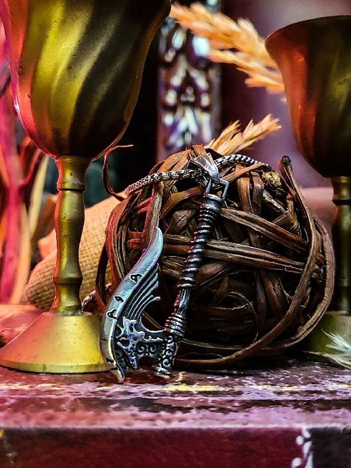 The Armored Kingdom Battle Axe Necklace (Style 2) product image (1)