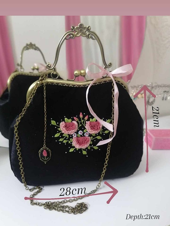 Velvet middle roses-Bronze product image (1)