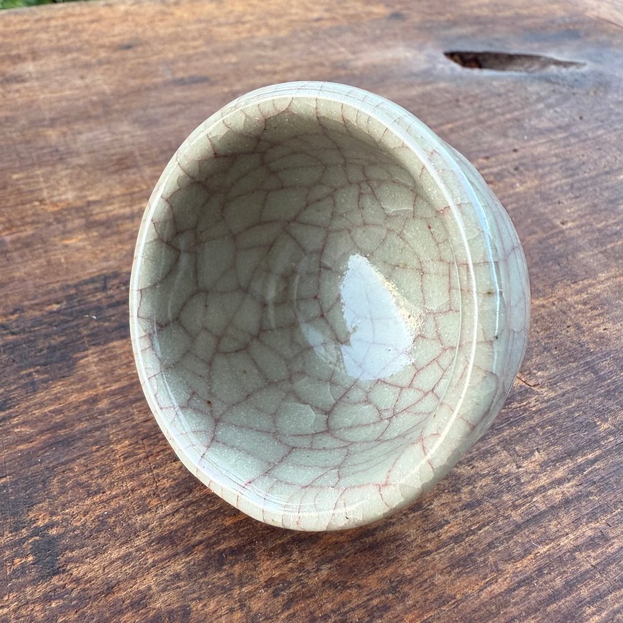🎎 Crackle Glaze Japanese Sake Cup – Thick-Walled Stoneware – Japan Antique Roadshow product image (2)