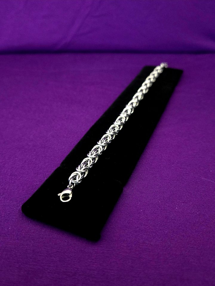 Chainmail Bracelet - Silver and Black Ice product image (1)