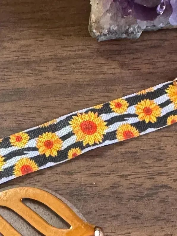 Sunflower Elastic Bracelet | Handmade Accessory for Bellabeat Leaf Urban & Ivy product image (2)