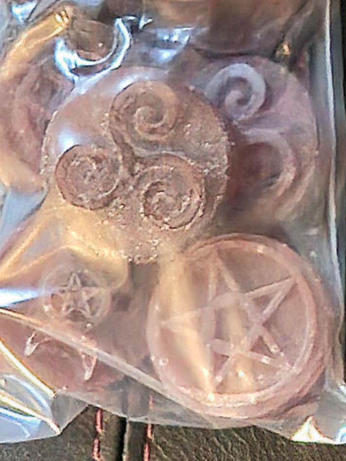 witch symbol soaps (8 in pack) product image (2)