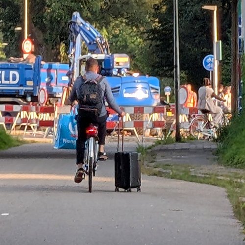 How the Dutch travel whahhaha