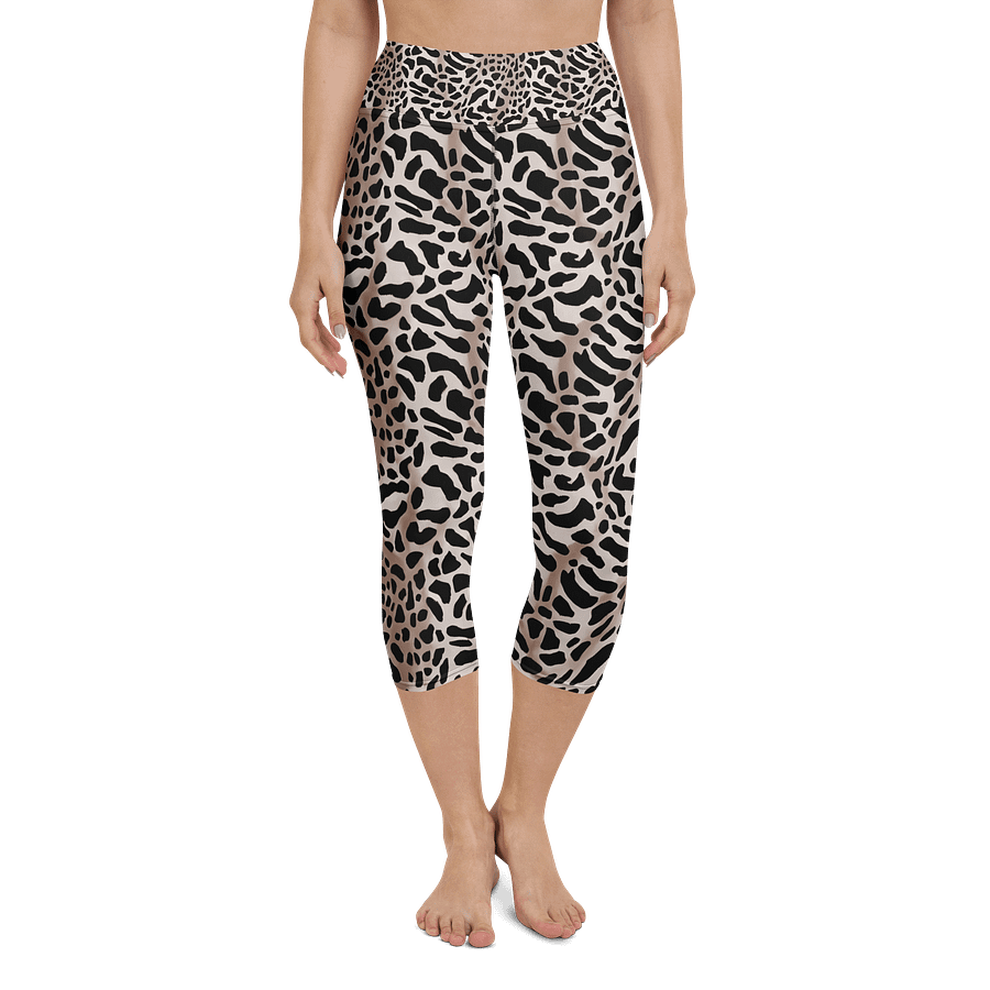Café Giraffe Capri Leggings product image (4)