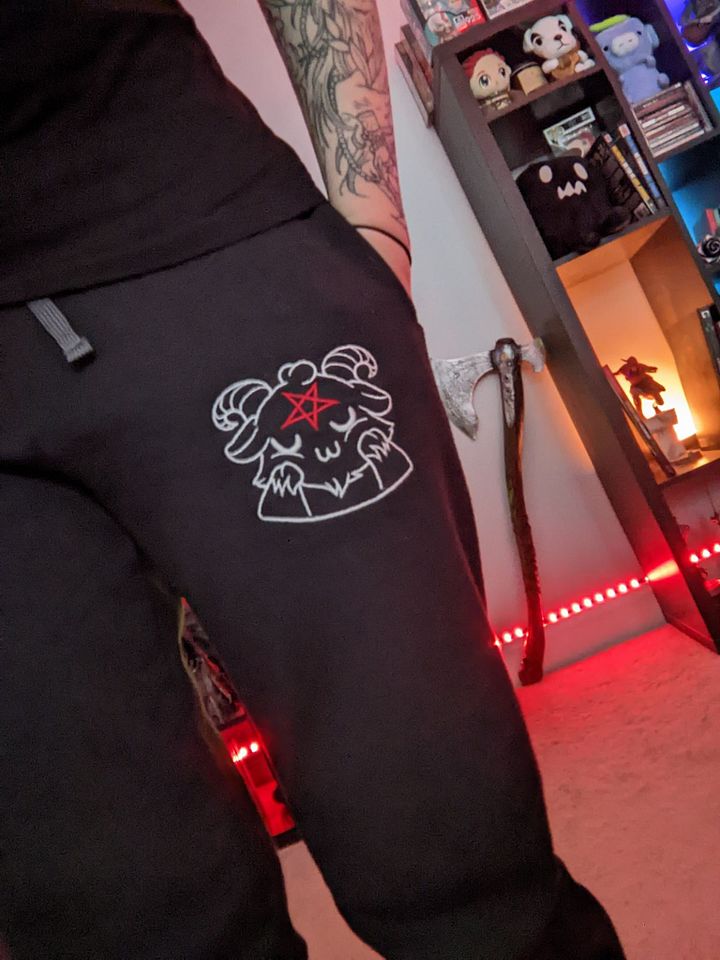 uwu joggers product image (1)
