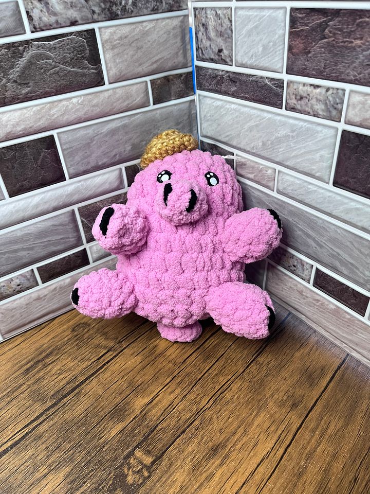Plushie Pig with Hat product image (1)