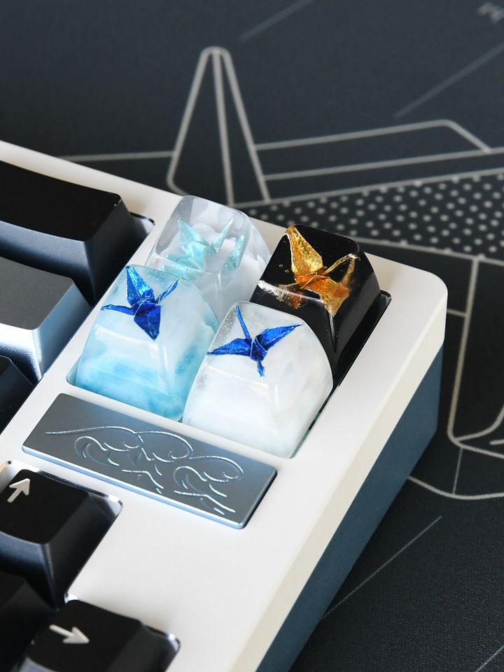 Cloudtop Crane Keycap (SA R1) product image (2)