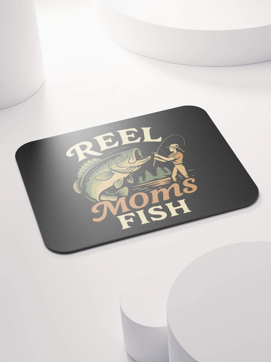 Reel Moms Fish Mouse Pad – Fun Vintage Desk Pad for Angler Moms product image (4)
