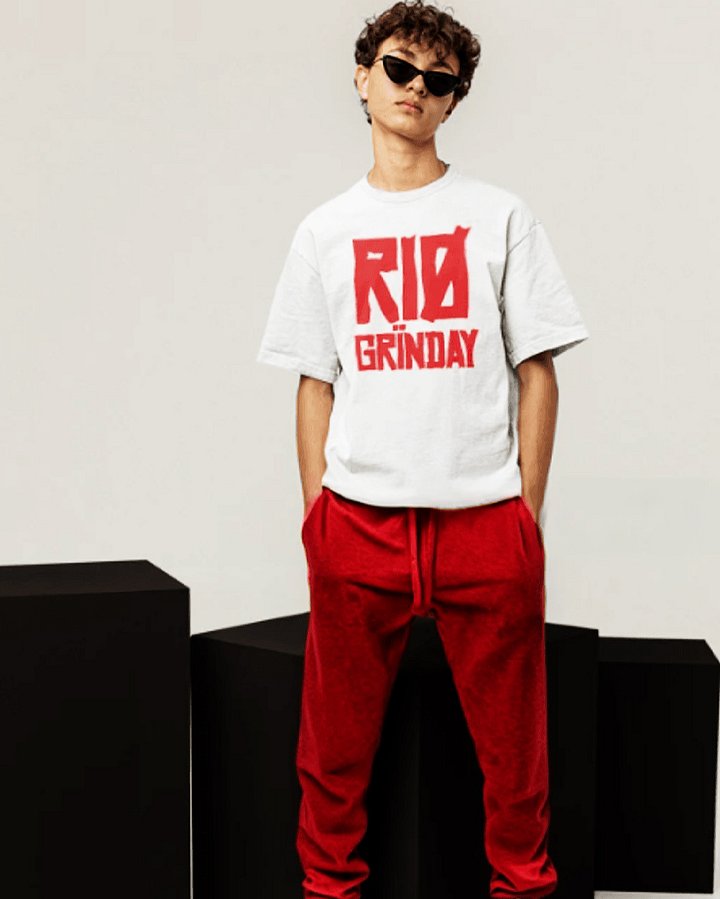 RIO GRINDAY RED ESSENTIAL LOGO TEE product image (2)
