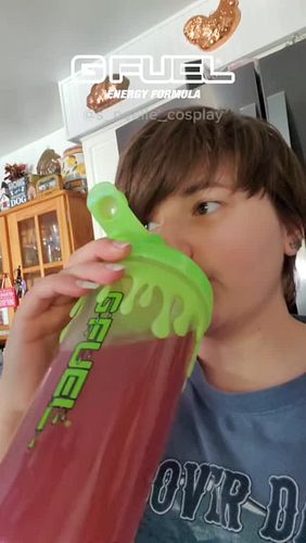 Here is my Day in the Life with @gfuelenergy !😊

A scoop a day helps me keep focused and energized on any task that I'm worki...