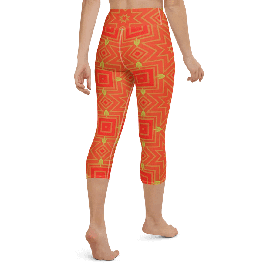 Modern Maze Capri Leggings product image (5)