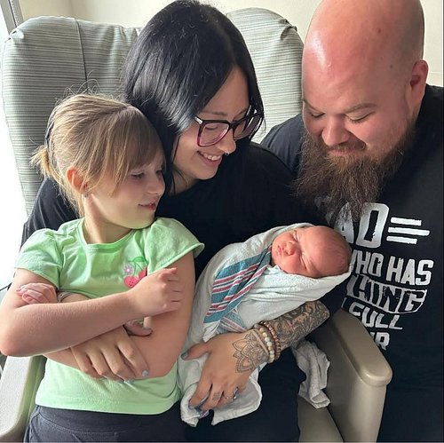 New baby photo dump 😂 thanks to everyone who watched Superman today ❤️💙💛