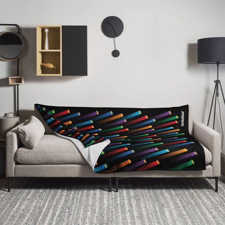 Heartfall Blanket (XL) product image (1)