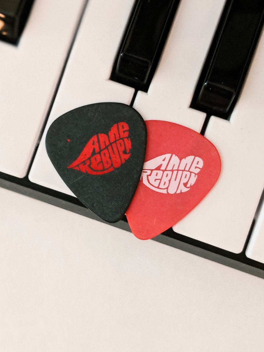 4-Pack Logo Guitar Picks product image (6)