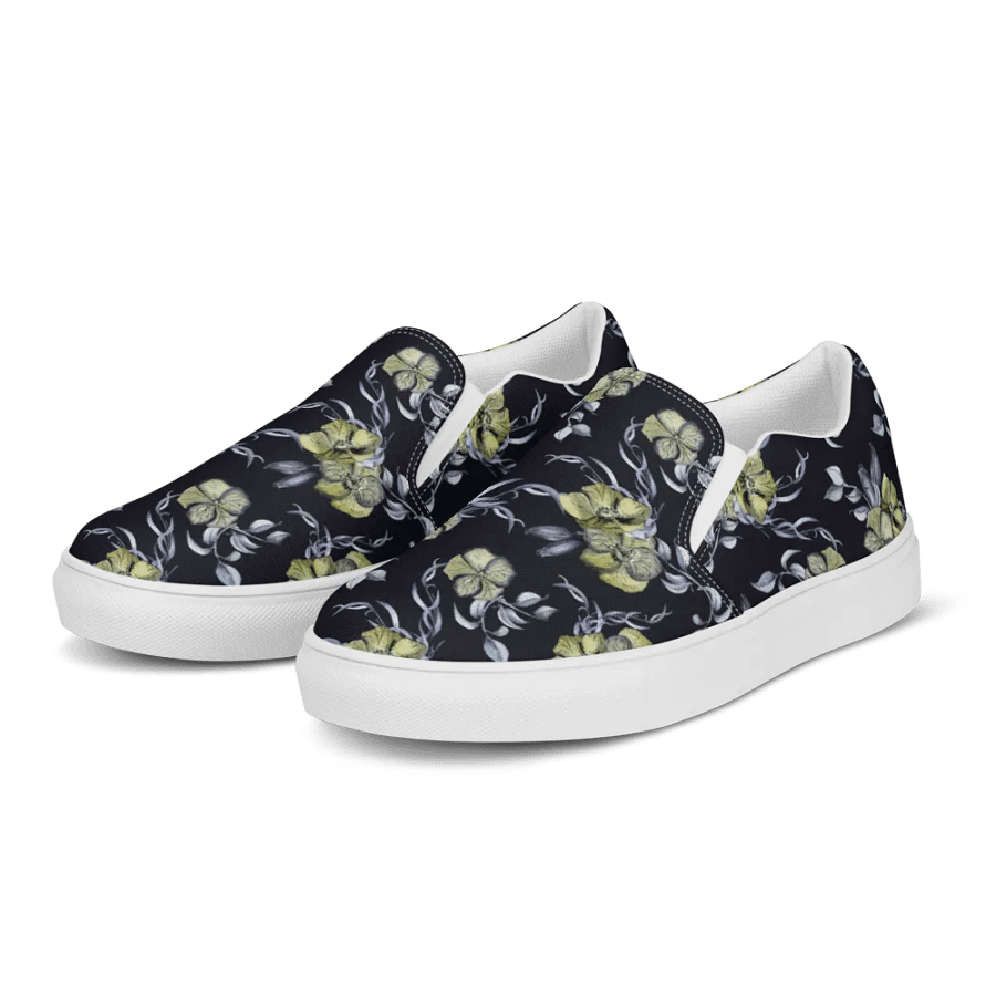 Gothic Flower | Men's Slip-On Canvas Shoes product image (3)