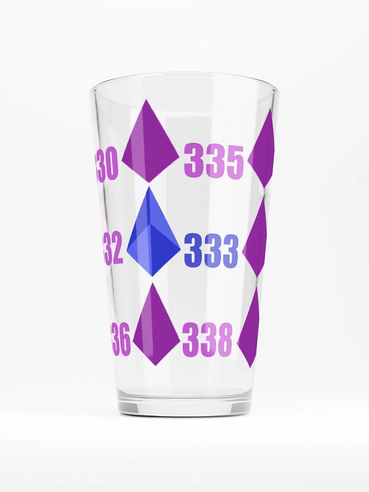 Peacock Bit Hunt Pint Glass product image (1)