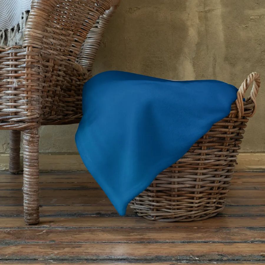 Ever Trua's Underwater Daki Blanket product image (10)