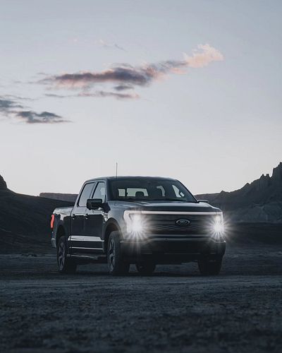 I think this truck belongs here🌑 @ford 

I've become a bit more attached to this truck now that I've drove it somewhere else ...