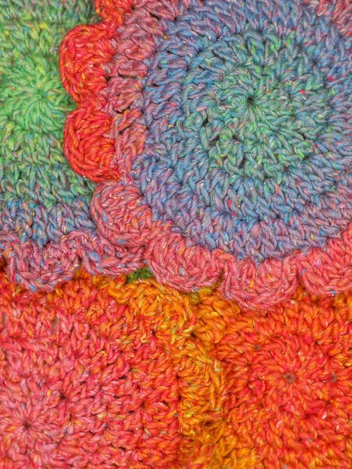 Crochet Bong Mat (Graidient) product image (1)