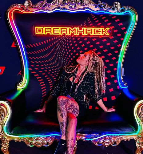 Missing @dreamhack #atlanta 😌 @kickstreaming 

#content #contentcreator #blonde #tattoos #legtattoos #longlegs #kickstreamer ...
