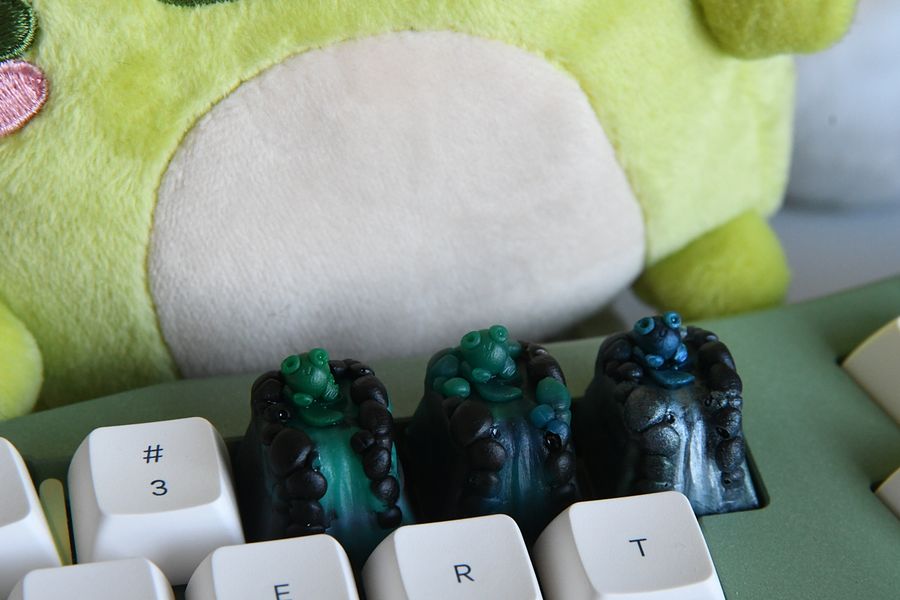 Froggy Falls Keycaps product image (7)
