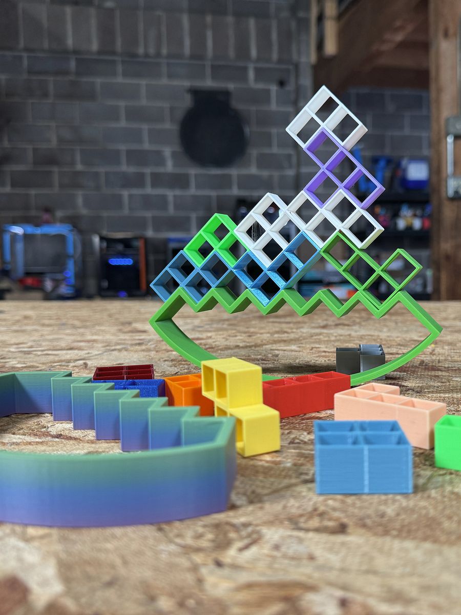 Topple Tetris Balance Game! product image (3)