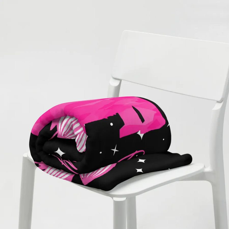 LizzyBear Throw Blanket product image (19)
