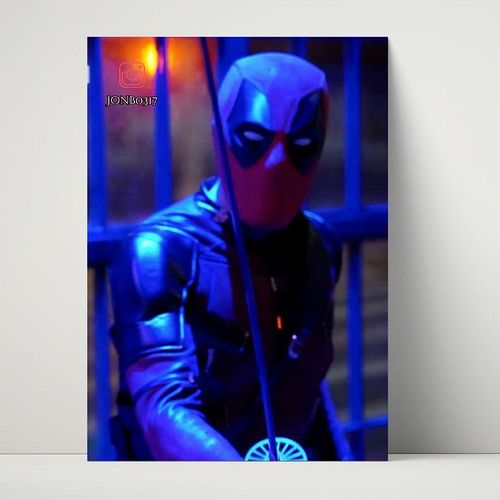 ⚔️ Midnight never stood a chance.
@jonb0317 channels the chaos with this fierce Deadpool cosplay, now available on both a vib...