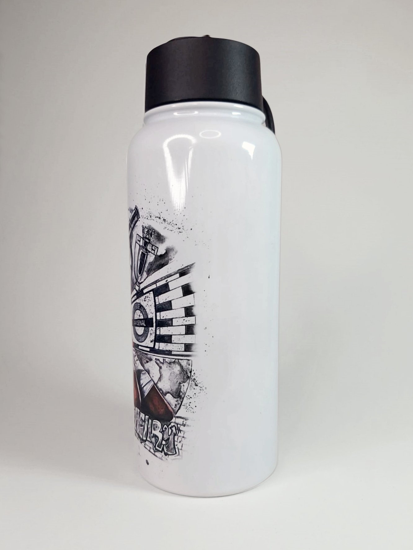 Thierry Henry Arsenal Water Bottle – 32oz Stainless Steel Sports Bottle with Straw | Perfect Christmas Gift for Young Arsenal Fans product image (4)