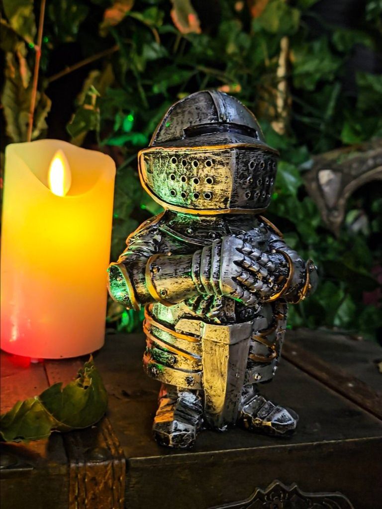 The Armored Kingdom Warden Knight Collectible product image (2)