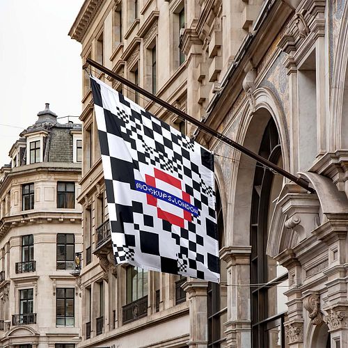Flag mockup in London W1B.

⏬ Download the high-res PSD on mockups.london
#design #graphicdesign #branding #mockups #mockupsl...