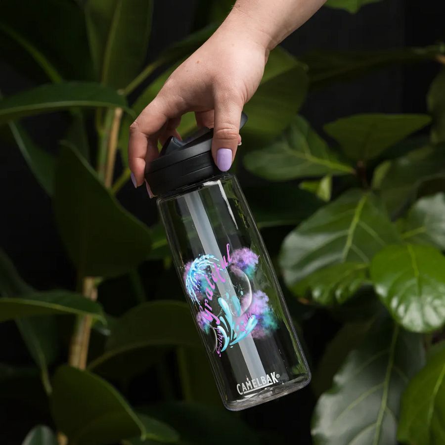 Camelback water bottle with beautiful swirly blue water splash and drops design featuring “ grateful’ product image (5)