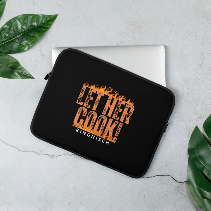 LET HER COOK! Laptop Sleeve product image (3)