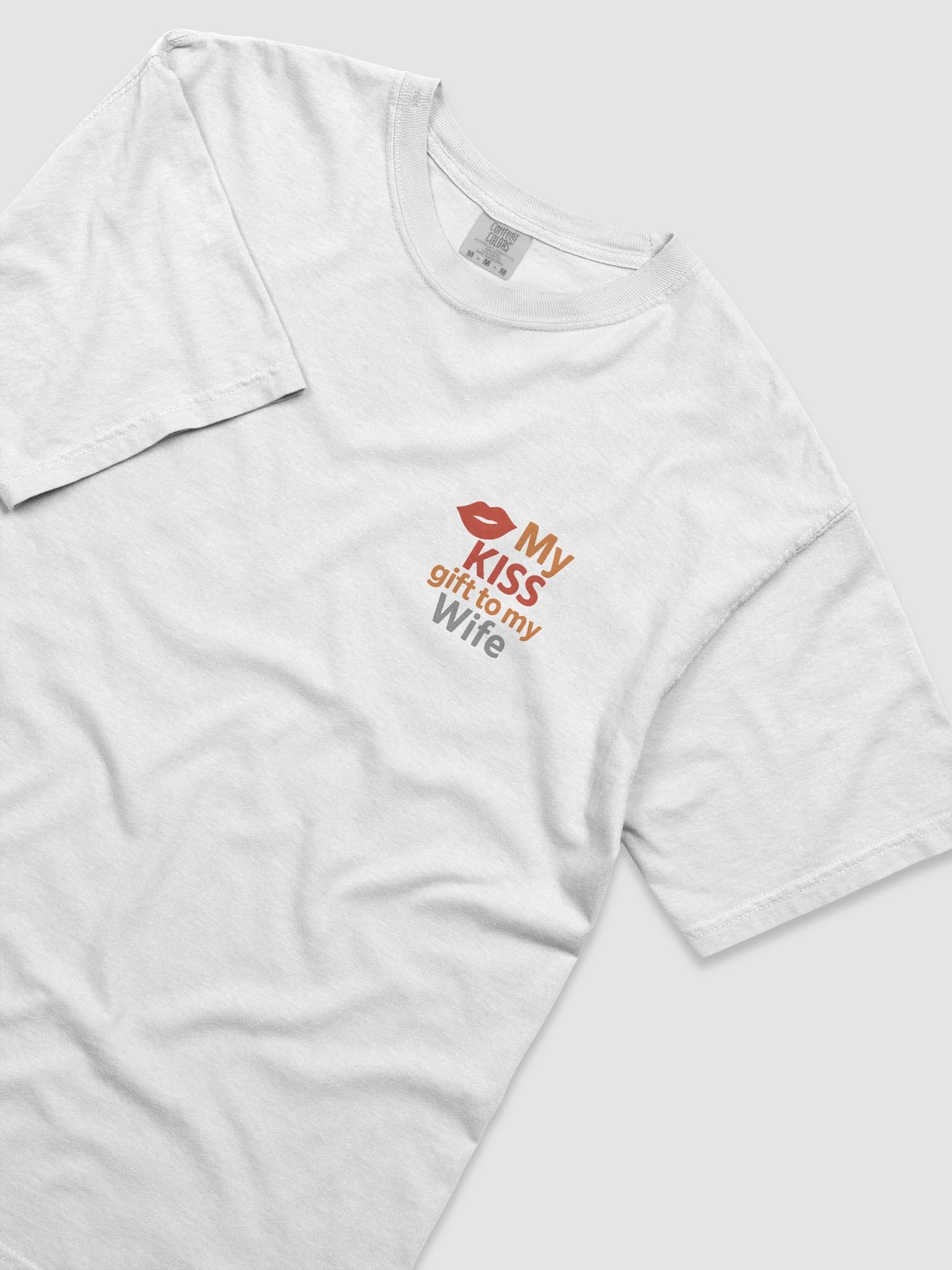 My KISS Lips Comfort Tee product image (5)