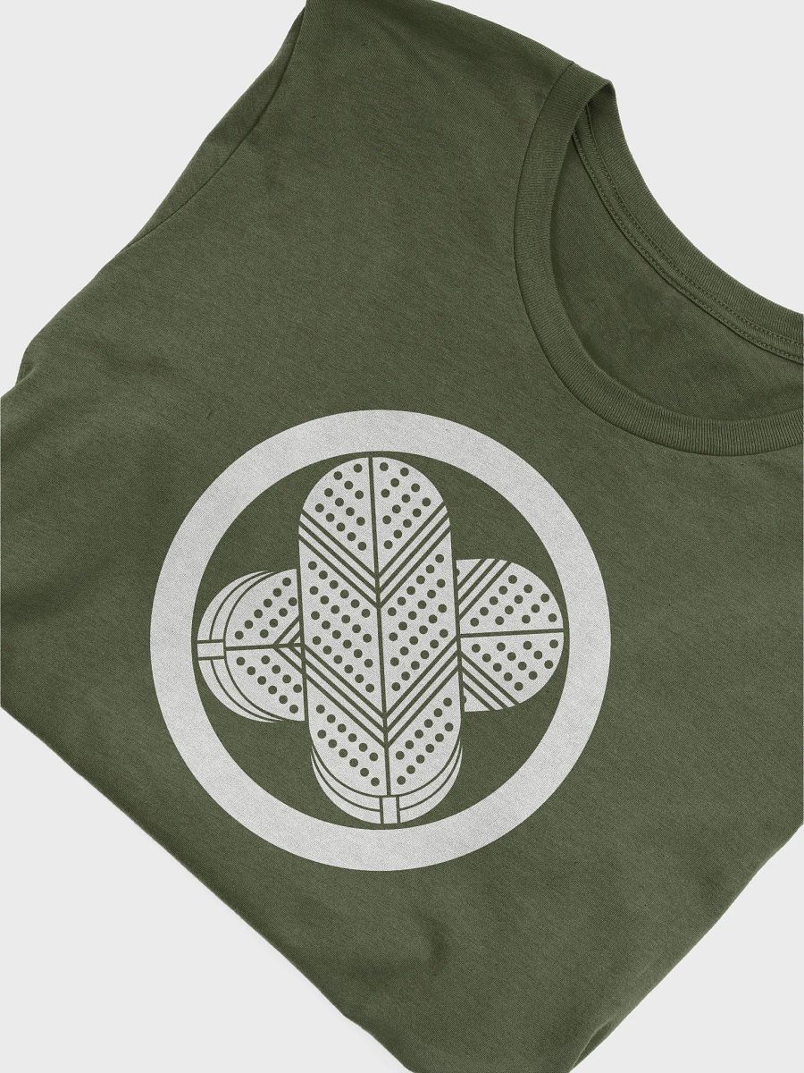 Abe Clan Crest T-Shirt – Symbol of Nobility & Vigilance product image (7)