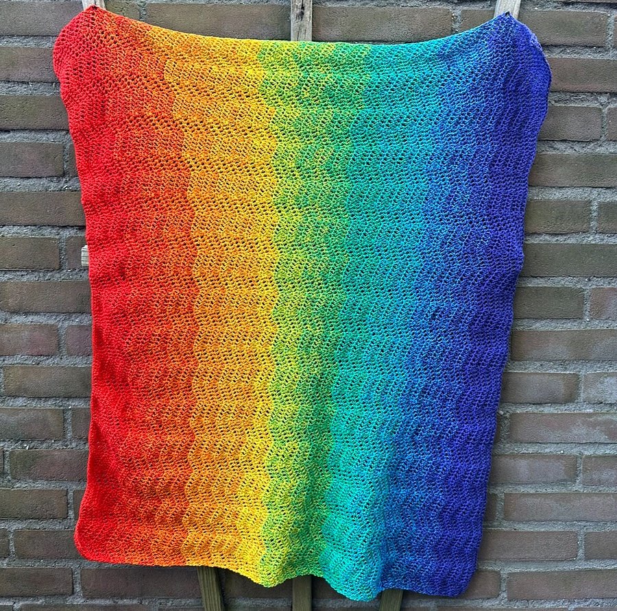 Colorful Wavy Baby Blanket product image (2)