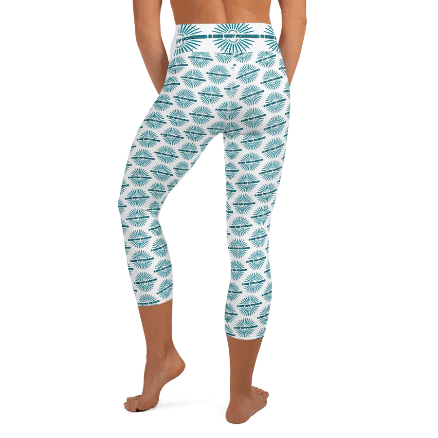 A NEW WAY FORWARD Zen Yoga Capris product image (6)