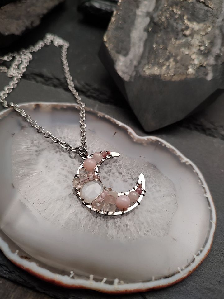 Moon Spirit - Luna Blush Bloom product image (1)