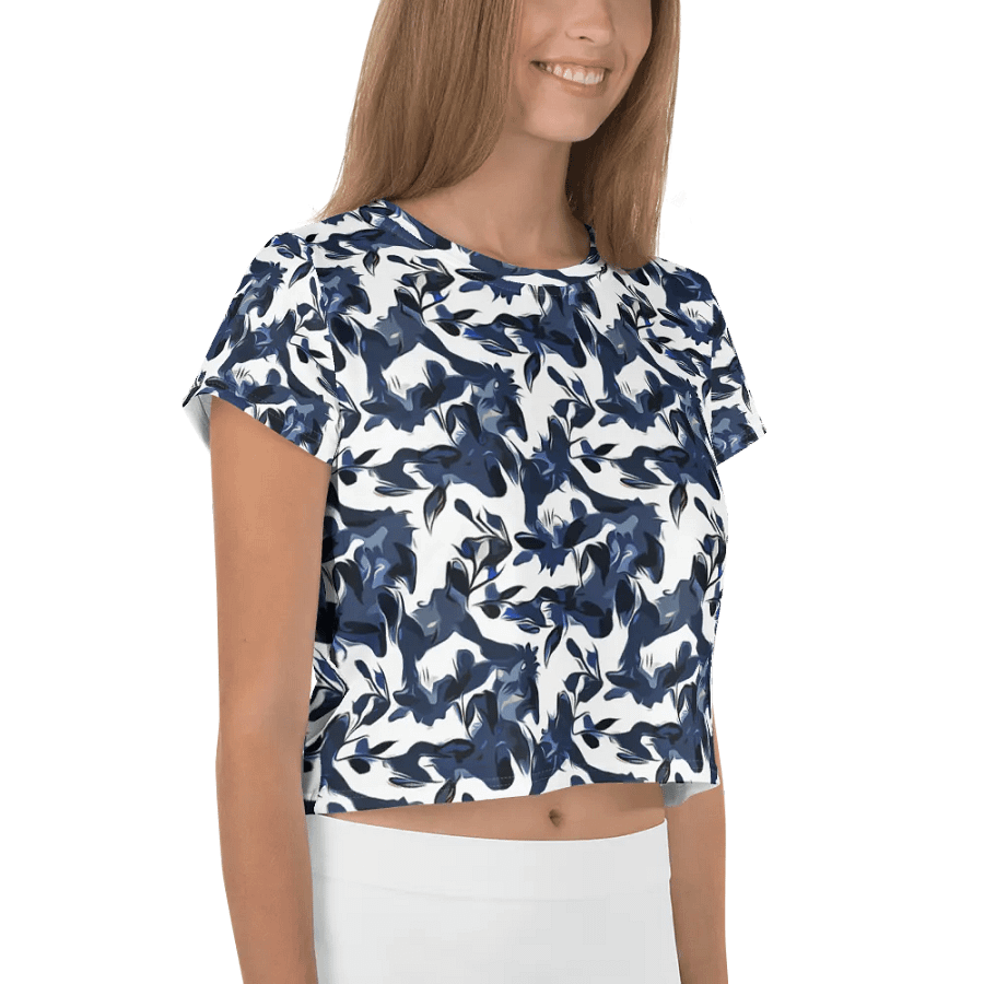 Wild Waves | Crop Tee product image (5)