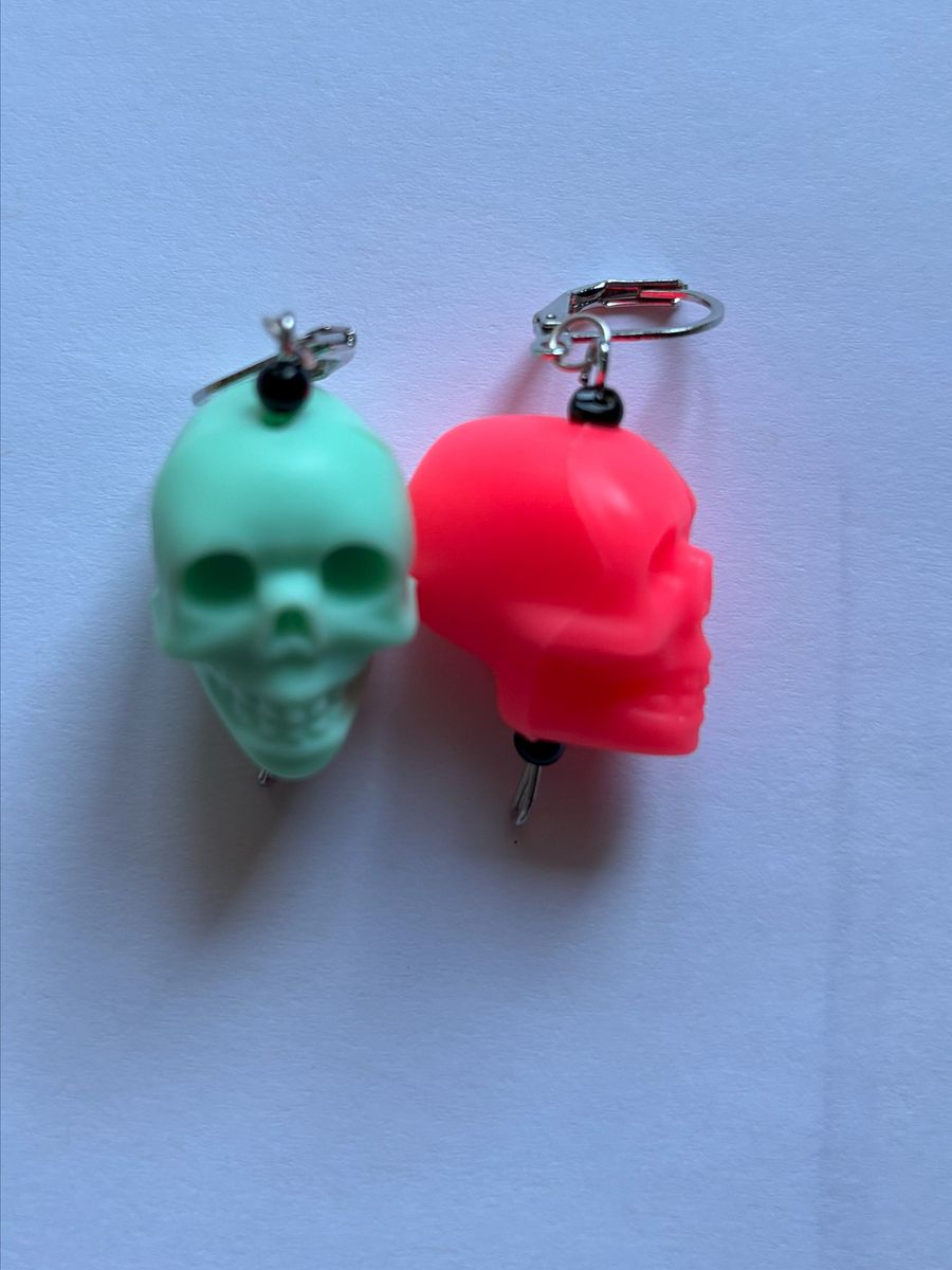 Skull Silicone Stitch Markers product image (1)