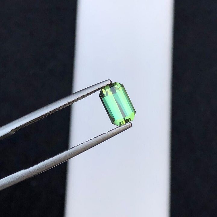 EMERALD CUT GREEN TOURMALINE GEMSTONE FOR WIRE WRAPPING STONE FOR GIFT, 1 CRT product image (2)