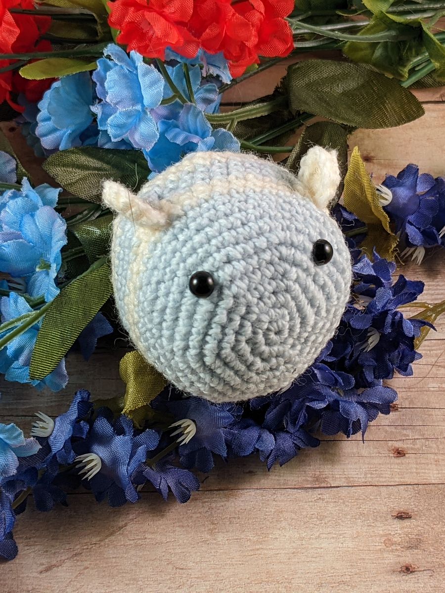 Snowflake Bee Plush product image (2)