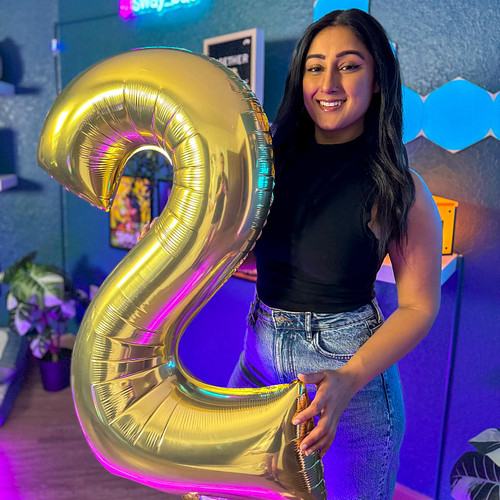 ✨of course I’m going to seize a moment to take a picture with a giant number balloon✨

2 years of partnership on Twitch is wi...