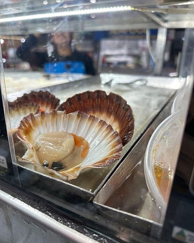 I loooooove fresh seafood… especially raw seafood. It’s the fresh, umami taste n the texture 🤤🤤 but god it’s an expensive hob...