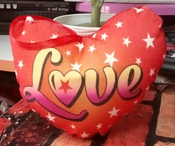 HEART PILLOW product image (2)