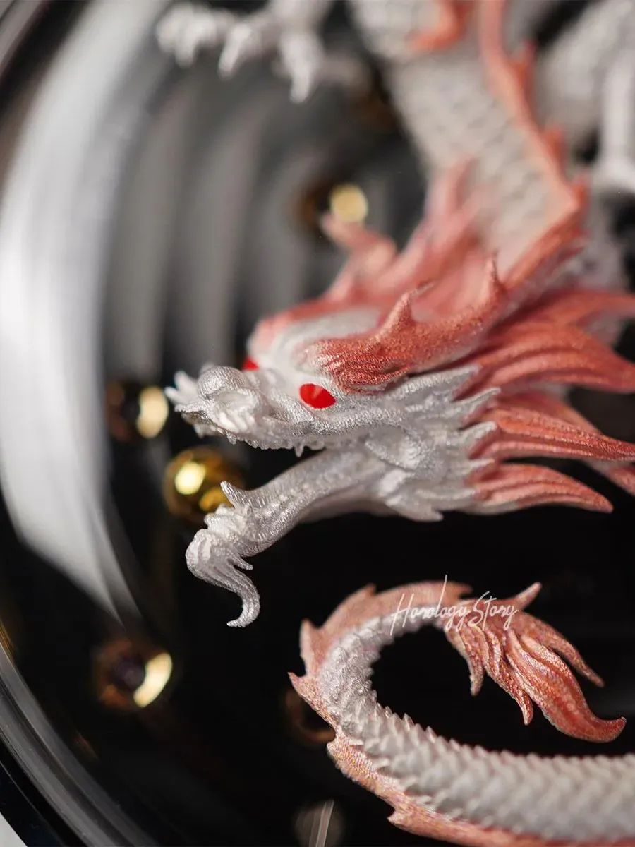 Lucky Harvey White Dragon Gold Ball product image (6)